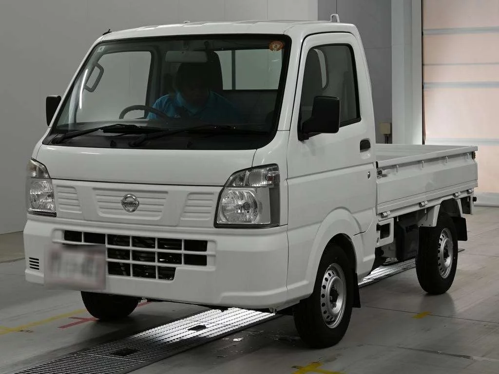 Nissan NT100 Clipper DR16T 2021